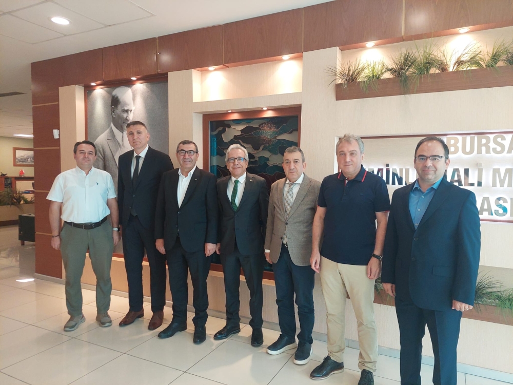 Türkiye 3568 Platformu grubunun TÜRMOB YK Başkan adayı YMM Fikret BAŞ ve ekibi odamızı ziyaret etmiştir. Ziyarette Oda Başkan Yrd. Yakup KAYIHAN, Yönetim Kurulu Üyemiz YMM Rıza DEMİRCİ, Disiplin Kurulu Üyelerimiz YMM Ömer KALIN, YMM Mesut ATABEY ve Denetleme Kurulu Üyemiz YMM Necdet RODOPLU hazır bulunmuştur. (21.08.2025) Türkiye 3568 Platformu grubunun TÜRMOB YK Başkan adayı YMM Fikret BAŞ ve ekibi odamızı ziyaret etmiştir. Ziyarette Oda Başkan Yrd. Yakup KAYIHAN, Yönetim Kurulu Üyemiz YMM Rıza DEMİRCİ, Disiplin Kurulu Üyelerimiz YMM Ömer KALIN, YMM Mesut ATABEY ve Denetleme Kurulu Üyemiz YMM Necdet RODOPLU hazır bulunmuştur. (21.08.2025)