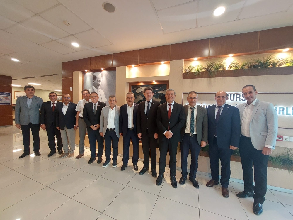 TÜRMOB Genel Başkan adayı Prof Dr. YMM Mehmet Ali AKTAŞ ve ekibi Odamızı ziyaret etmiştir. Ziyarette Oda Başkanımız Sayın İhsan AKAR, Başkan Yrd. Yakup KAYIHAN, Sekreter/Sayman Hasan Alp YEŞİLKAYA,Yönetim Kurulu Üyeleri Rıza DEMİRCİ ve Ali KAHVE ile Odamız TÜRMOB Delegeleri hazır bulunmuştur. (09.09.2025) TÜRMOB Genel Başkan adayı Prof Dr. YMM Mehmet Ali AKTAŞ ve ekibi Odamızı ziyaret etmiştir. Ziyarette Oda Başkanımız Sayın İhsan AKAR, Başkan Yrd. Yakup KAYIHAN, Sekreter/Sayman Hasan Alp YEŞİLKAYA,Yönetim Kurulu Üyeleri Rıza DEMİRCİ ve Ali KAHVE ile Odamız TÜRMOB Delegeleri hazır bulunmuştur. (09.09.2025)